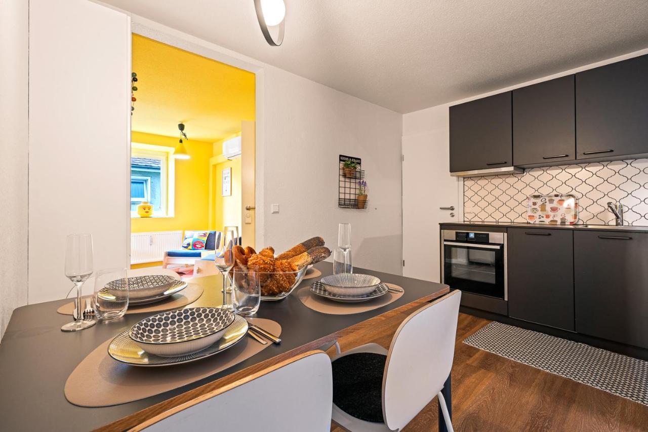 Farbenfrohe Altbauwohnung, Ausstattung Apartment FDH